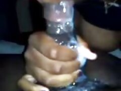 Nena pelirroja tiene semen en ama de casa xxx los labios