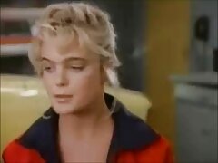 Nena de piel lechosa videos pornos 2021 Alice March es follada hasta el fondo