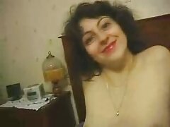 La cachonda latina Victoria videos tres xxx June se folla a un afortunado en el suelo