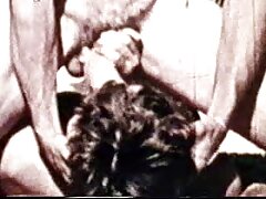 Colegiala lujuriosa Jay Taylor se la follan en mirar videos pornos el aula